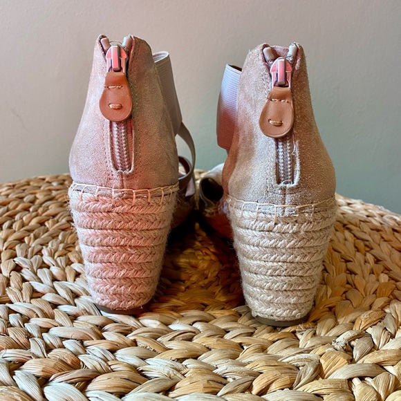 Kenneth Cole Elastic Strap Wedges - Size 10 - Picture 3 of 4